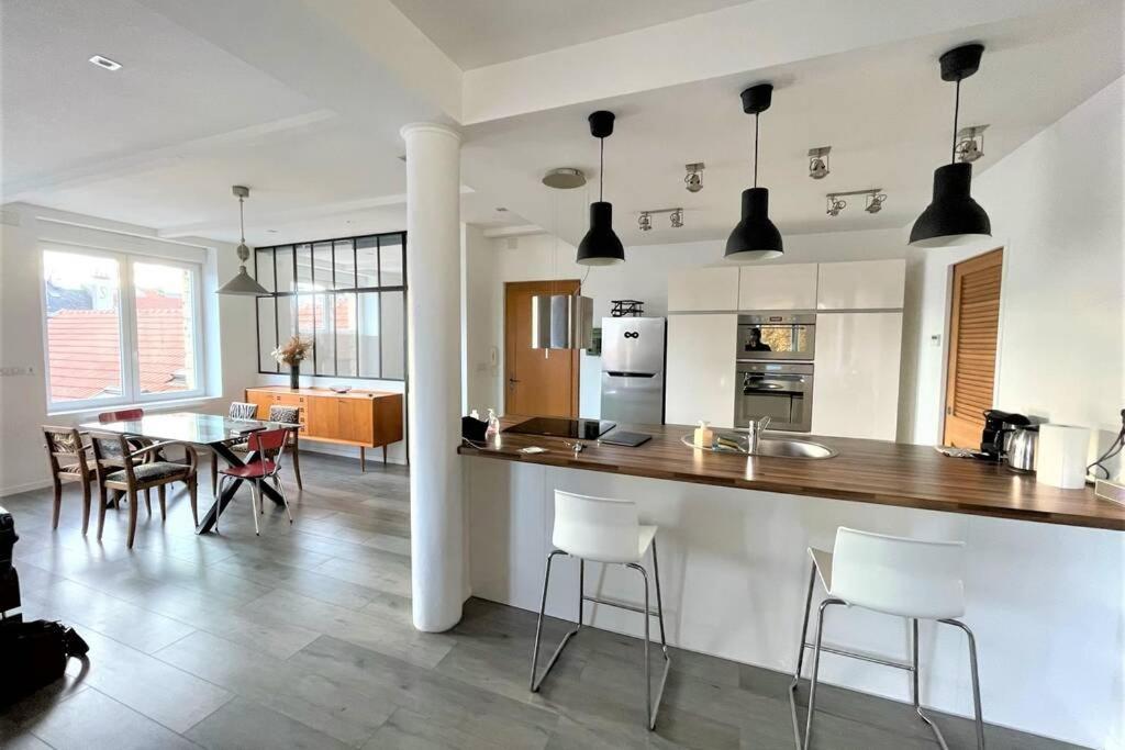 Superbe Loft 100M2 Proche Cathedrale Avec Parking Apartment แร็งส์ ภายนอก รูปภาพ